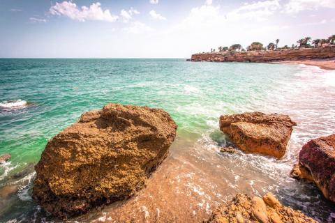 Vinaròs obri la temporada de bany amb la campanya Platges i Cales de Vinaròs segures